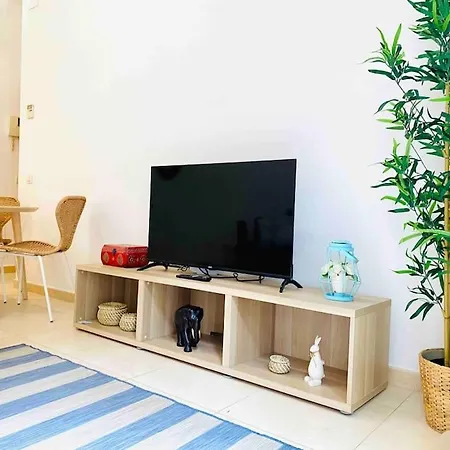 Stylish With Terrace On The Beachfrom Apartman