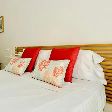 Stylish With Terrace On The Beachfrom Appartement