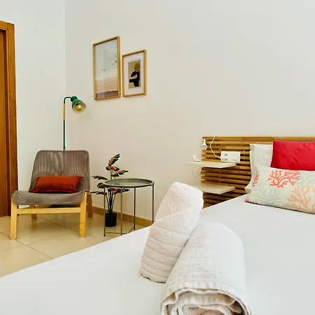 Stylish With Terrace On The Beachfrom Appartement