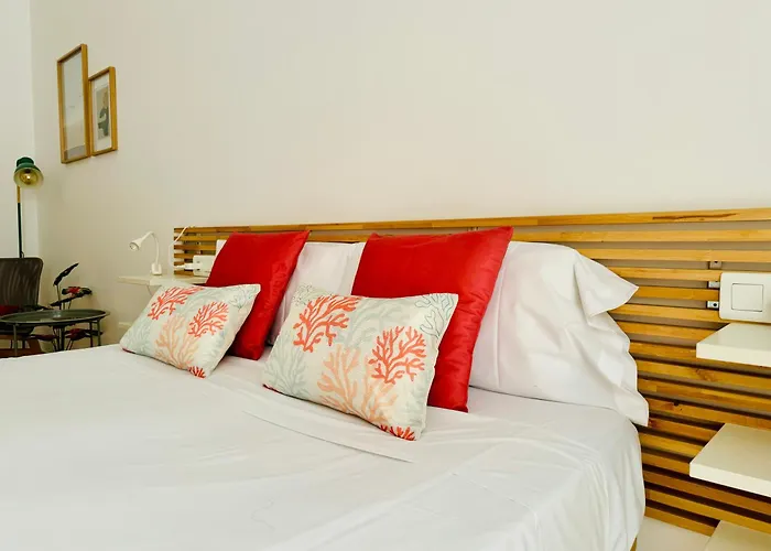 Stylish With Terrace On The Beachfrom Apartman