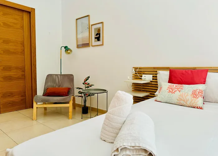 Stylish With Terrace On The Beachfrom Apartman