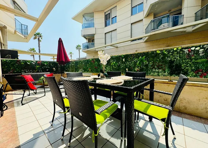 Stylish With Terrace On The Beachfrom Apartman *